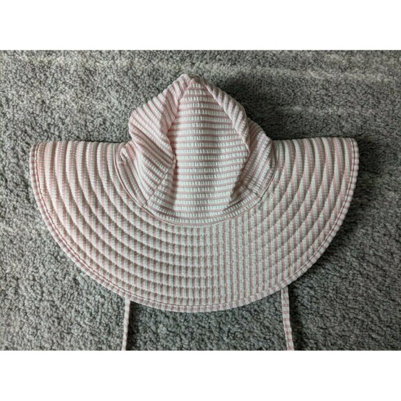 Ruffle Butts Hat - Picture 3 of 4